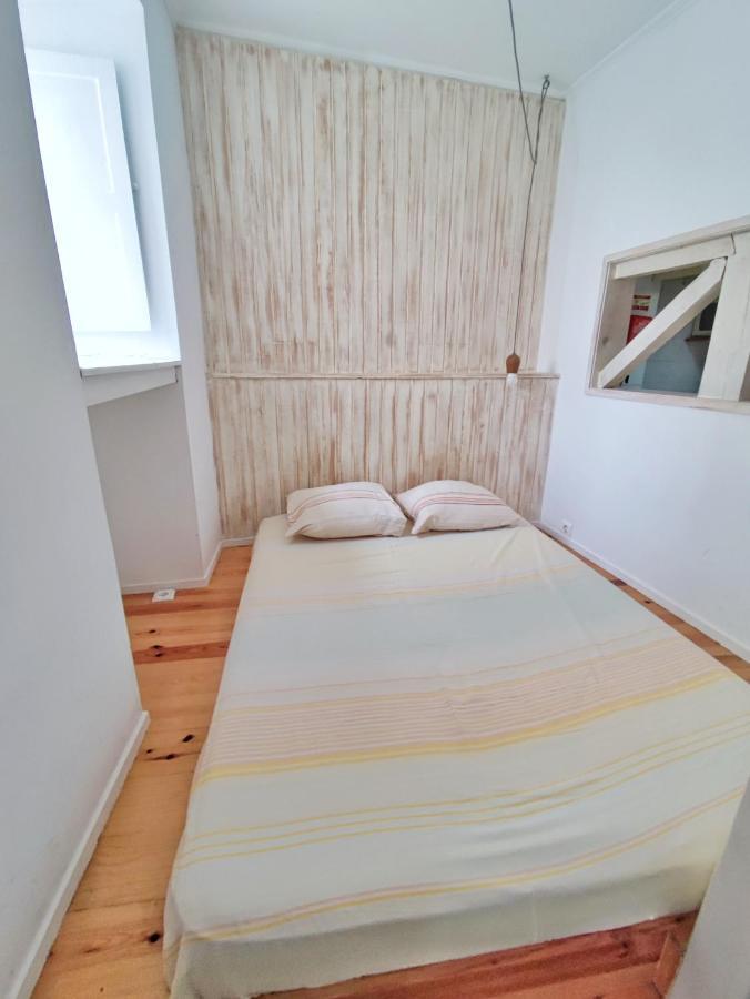 Small Lovely Studio Lisbon Exterior photo